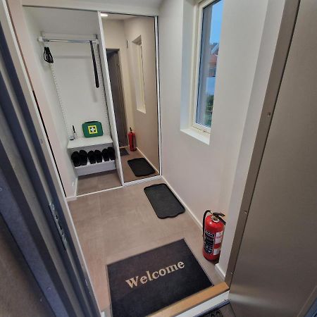 Northern Living 2 Room With Shared Bathroom Tromsø Eksteriør billede